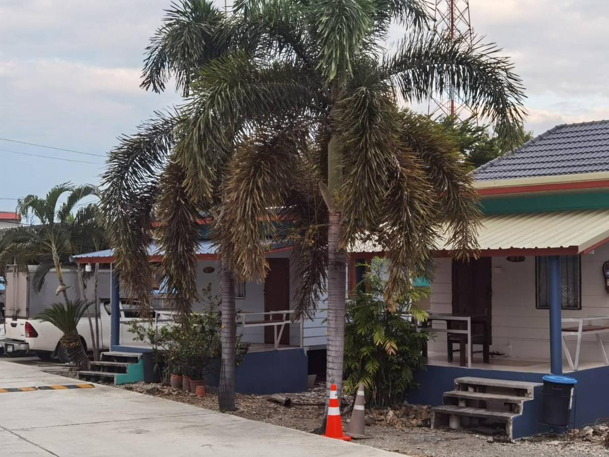 Sailom Resort​ Chom Thong Exterior foto